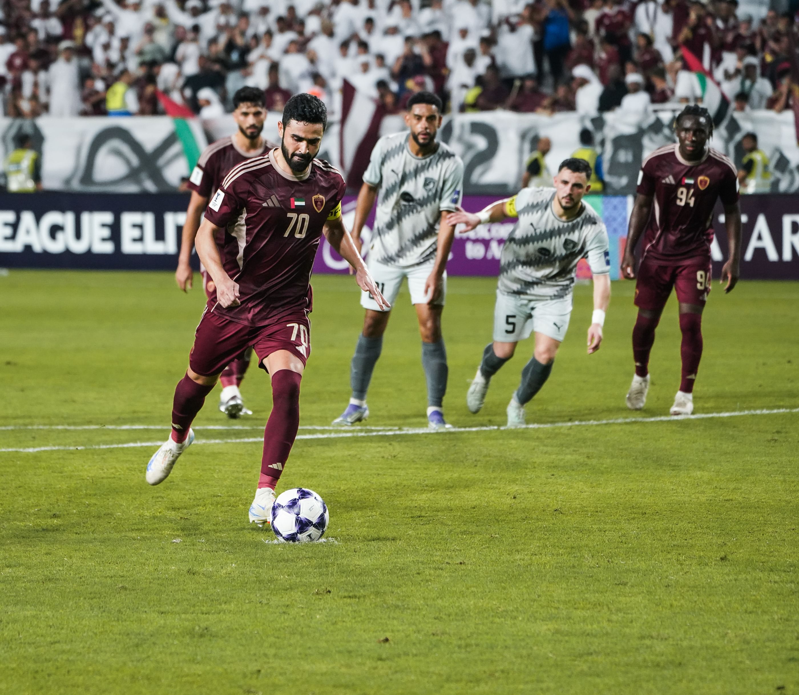 الوحدة يقهر الدحيل وتتواصل الإثارة في دوري أبطال آسيا