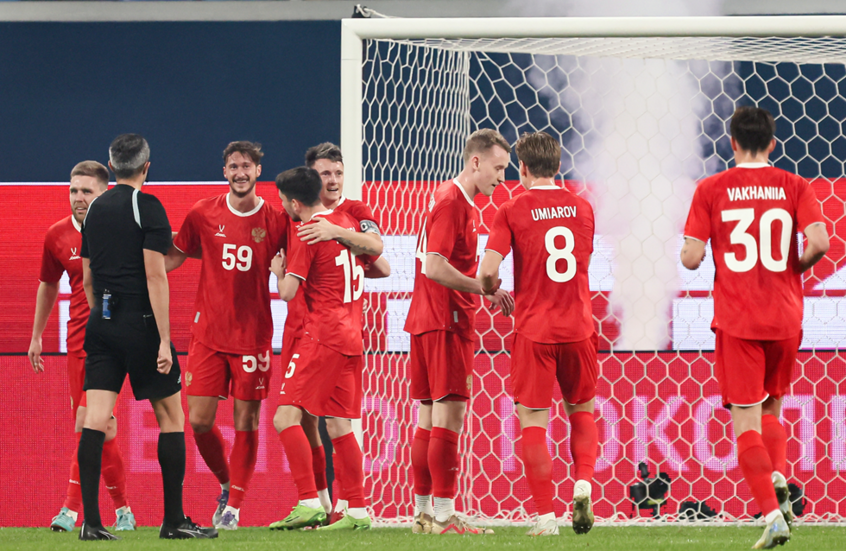 تعادل ودي بين روسيا وبيرو بهدف لمثله في سان بطرسبورغ