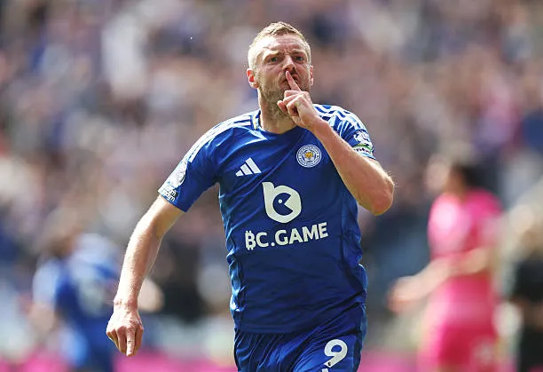 جيمي فاردي على أعتاب مغامرة إيطالية جديدة