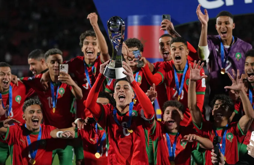 المغرب يتوّج بكأس العالم للشباب لأول مرة في تاريخ الكرة المغربية