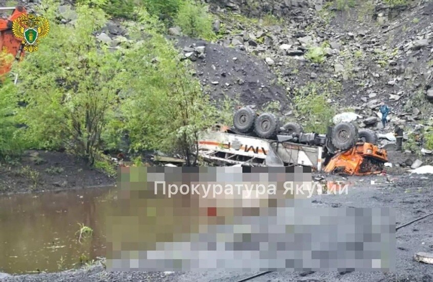 مصرع 14 شخصاً وإصابة 7 في حادث مروع لانزلاق شاحنة في ياكوتيا الروسية