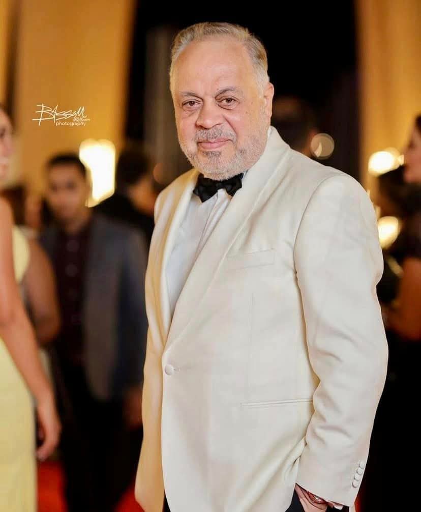 أشرف زكي ينفي شائعة وفاة زيزي مصطفى ومنة شلبي تؤكد واعتذار جمال عبدالناصر