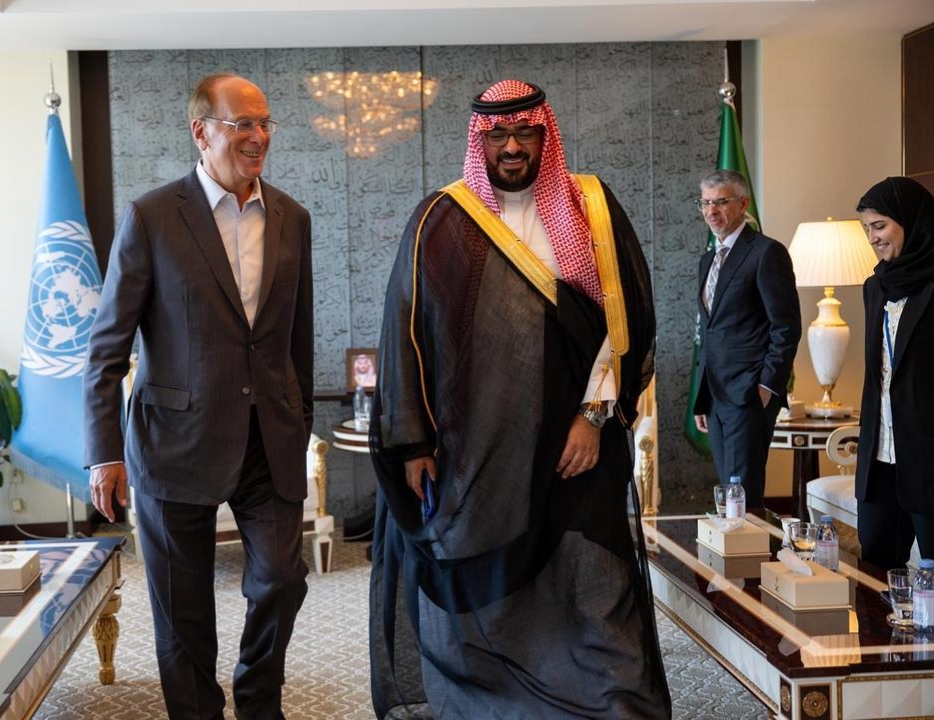 السعودية: وزير الاقتصاد والتخطيط يعقد اجتماعاً استراتيجياً مع الرئيس التنفيذي لشركة BlackRock العالمية