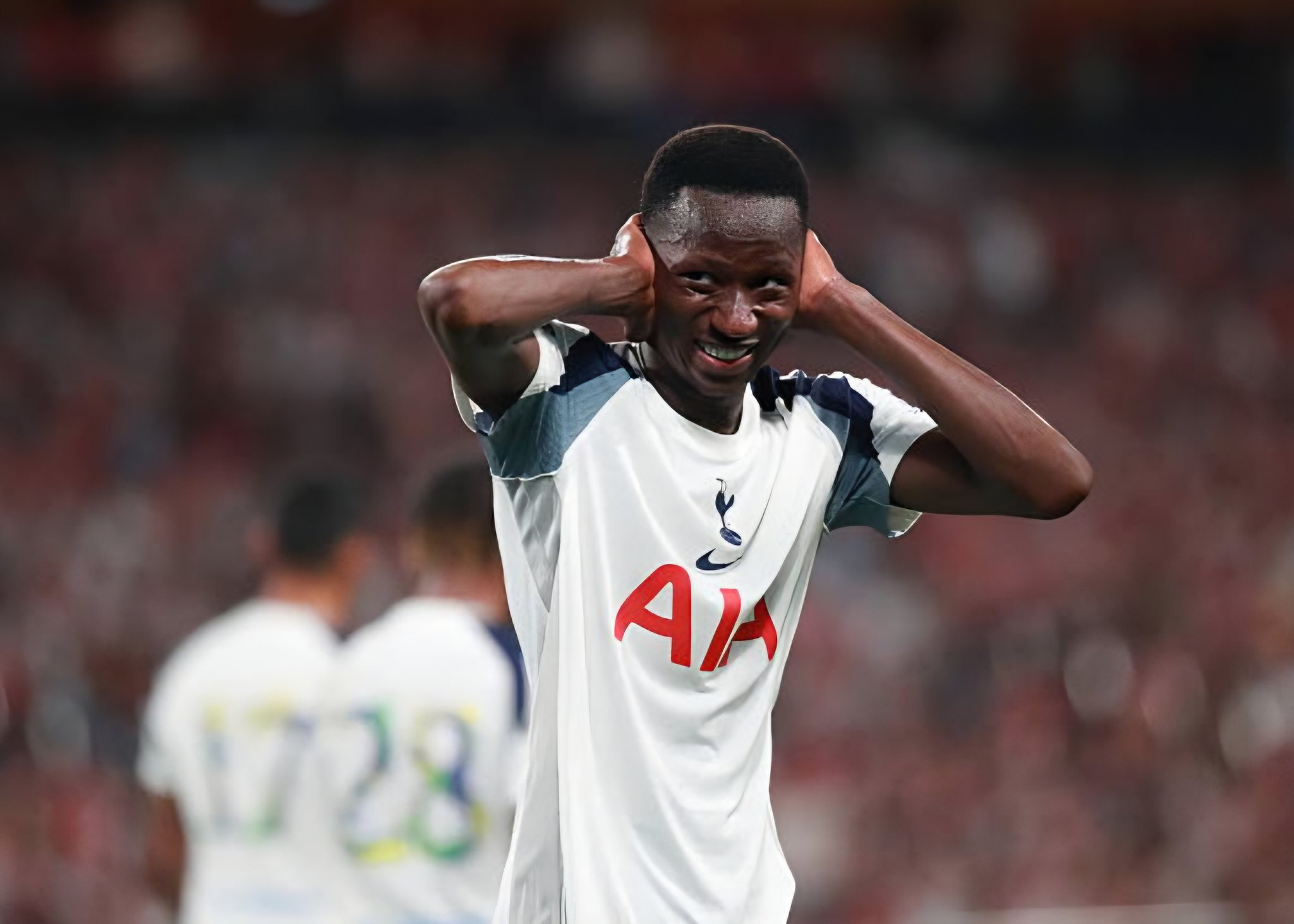 سار يمنح توتنهام النصر في كلاسيك الودي بهونج كونج