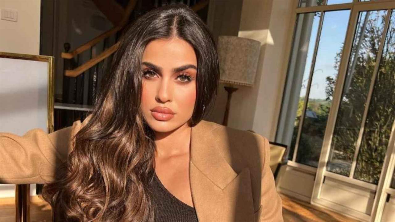 "الدكتورة يومي" تستعرض هدية فاخرة من زوجها خلال شهر العسل