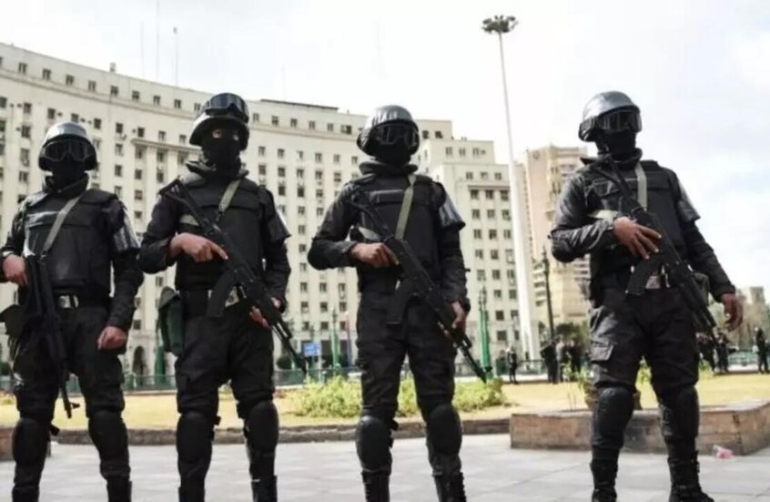 مصر: مواطن يقتل طليقته طعنًا في شارع كرموز بالإسكندرية