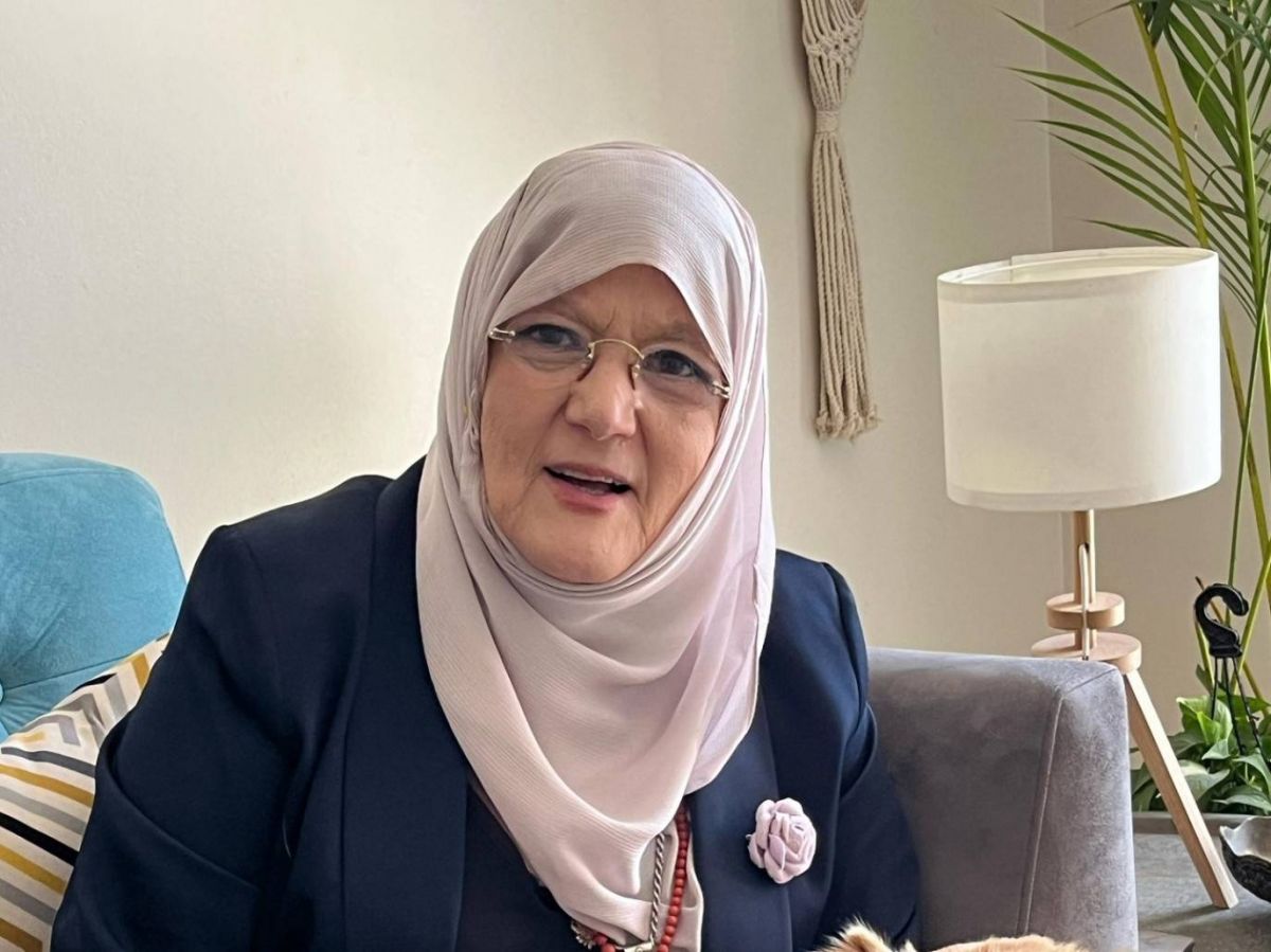 شمس البارودي ترد بقوة على منتقدي منشوراتها بعد وفاة زوجها حسن يوسف