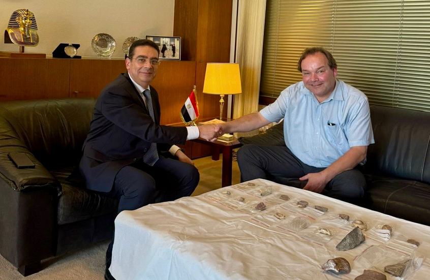 مصر تستعيد قطعا أثرية نادرة من هولندا بعد خروجها بطرق غير مشروعة