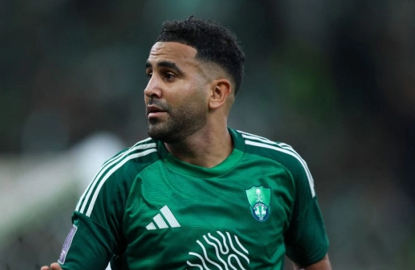 رياض محرز يتألق ويقود الأهلي لنهائي كأس السوبر السعودي