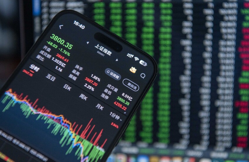 الأسواق العالمية تتقلب بانتظار بيانات التضخم الأمريكية