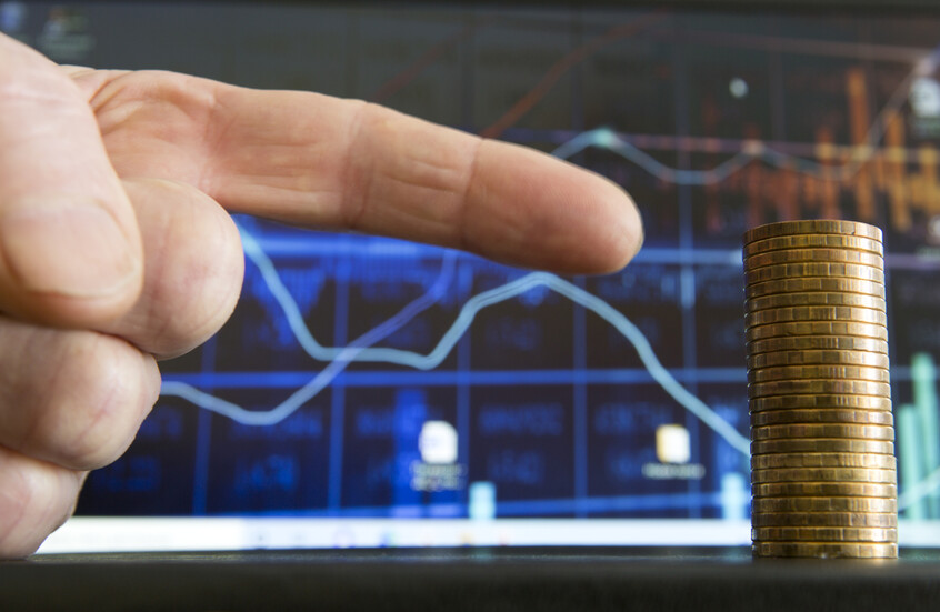 الاقتصاد الكندي ينكمش 0.4% في الربع الثاني بسبب الرسوم الأمريكية