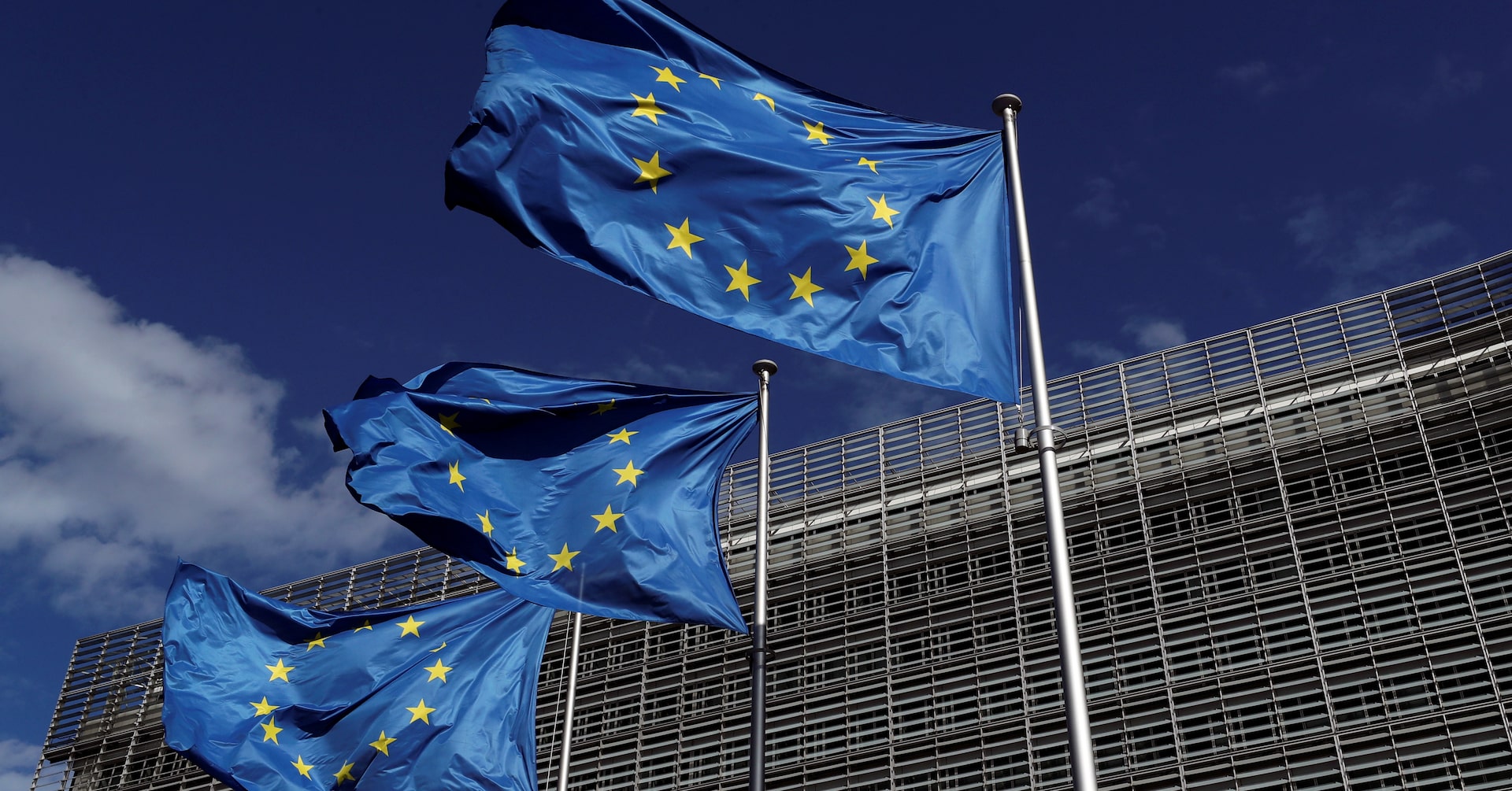 أوروبا تنتظر موقفاً