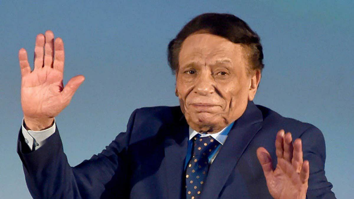 شريف إدريس يكشف تفاصيل إبعاد ممثل من مسرحية عادل إمام الشهيرة