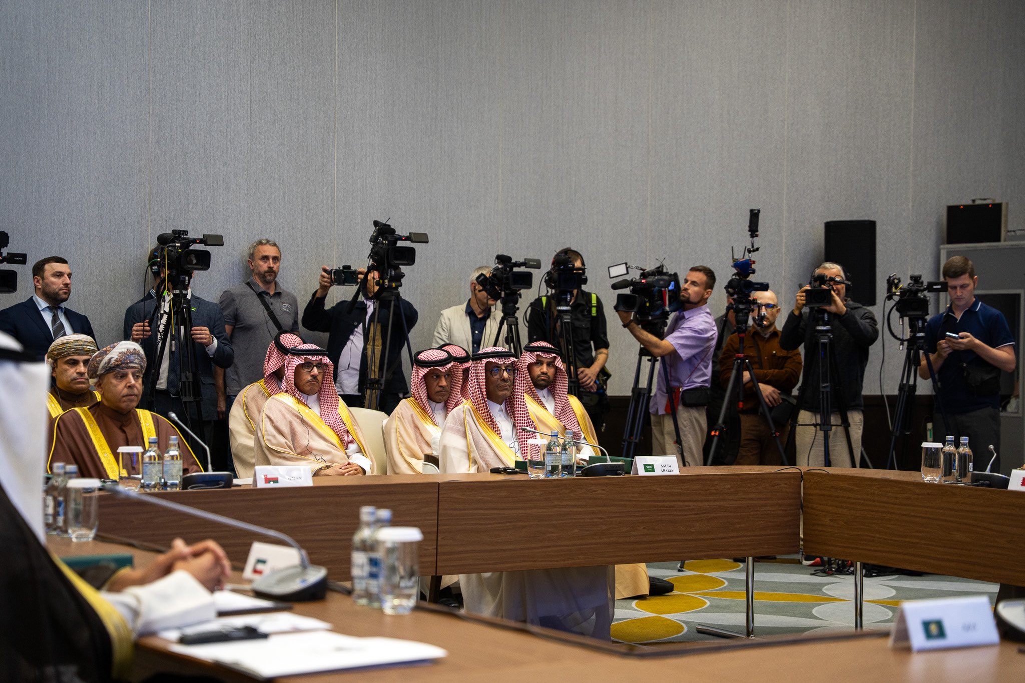 الدبلوماسية السعودية تعزز التعاون الخليجي-الروسي وتدين الاحتلال الإسرائيلي