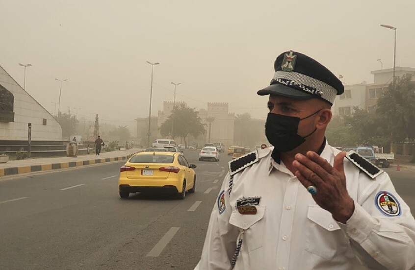 وزارة الداخلية العراقية تصدر أحكامًا بحق عناصر مرور تلقوا رشوة صندوق عصير