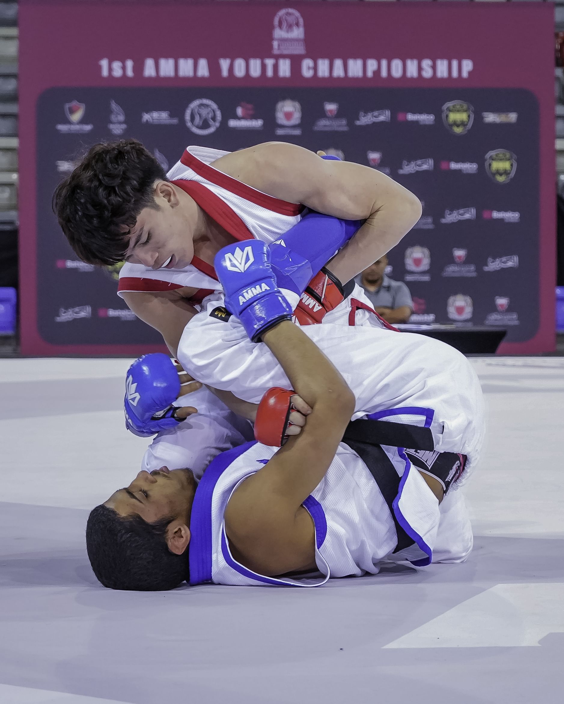 منتخب الإمارات يحصد 4 ميداليات ببطولة آسيا للفنون القتالية المختلطة للشباب