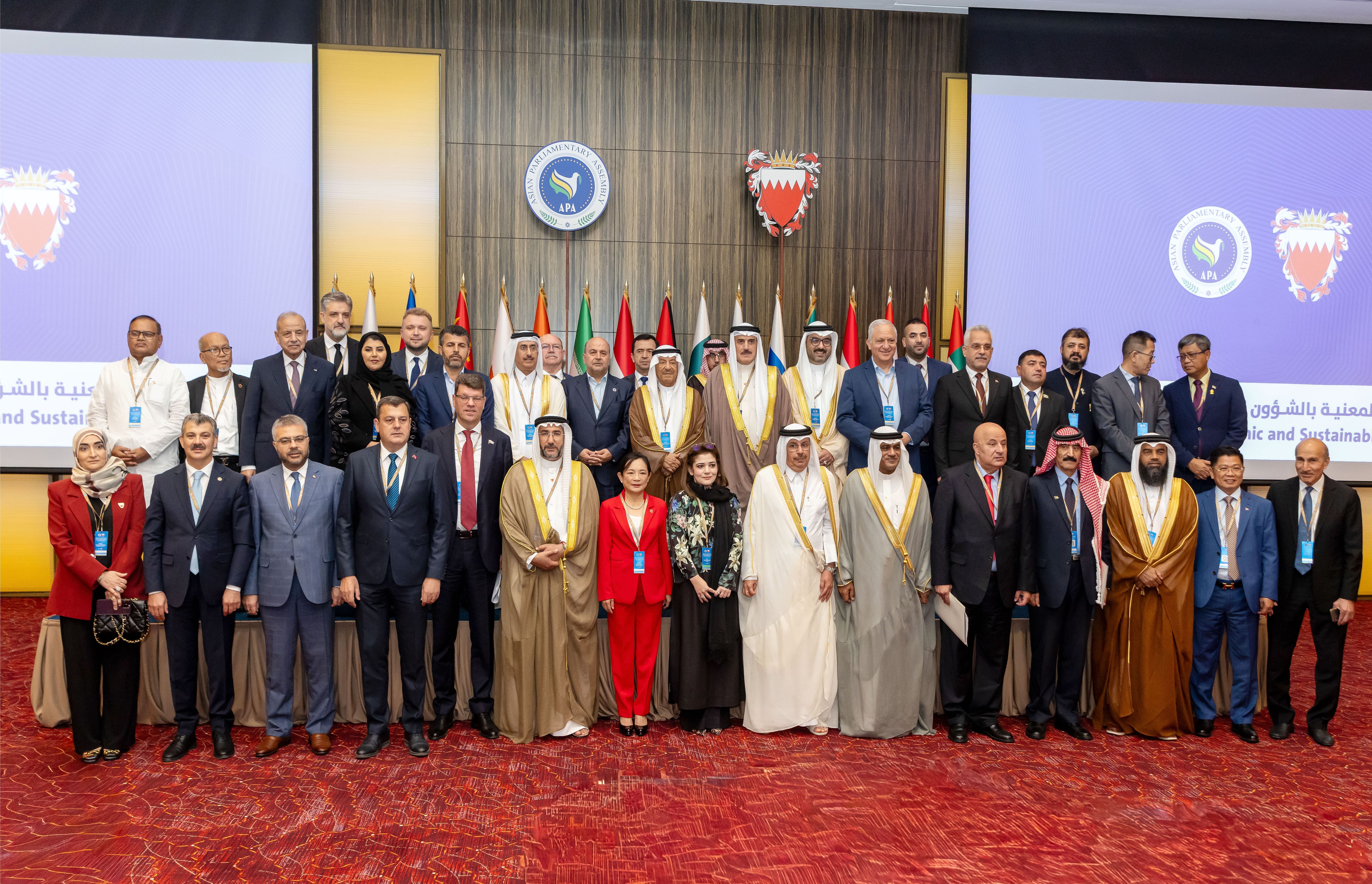 الإمارات تشارك في أعمال