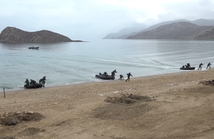 المغرب والولايات المتحدة ينفذان تدريباً برمائياً مشتركاً في الحسيمة