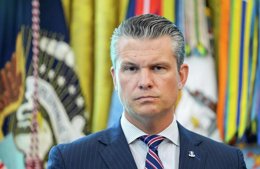 واشنطن تنفذ ضربة بحرية ضد سفينة "إرهابية" لتهريب المخدرات في المحيط الهادئ