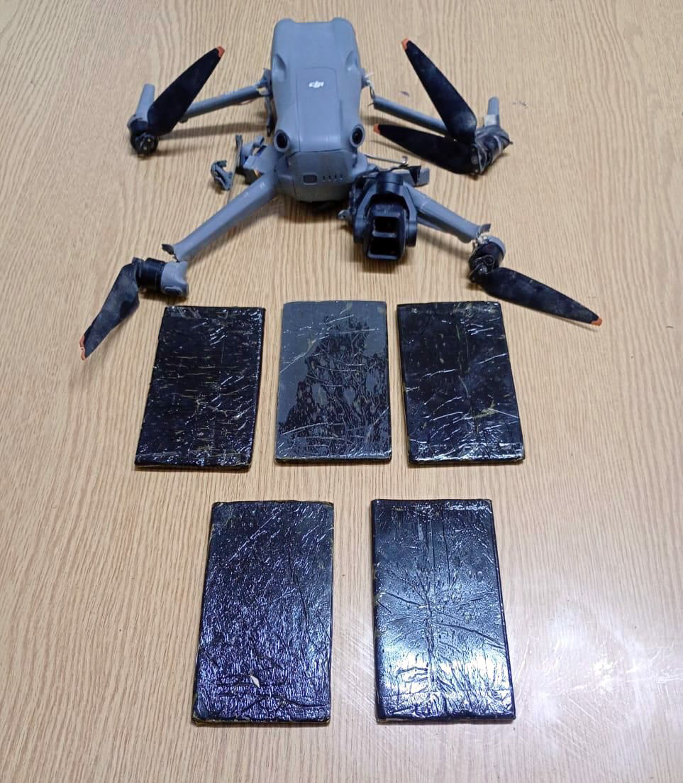 المنطقة العسكرية الجنوبية تُحبط محاولة تهريب مخدرات عبر طائرة مسيّرة