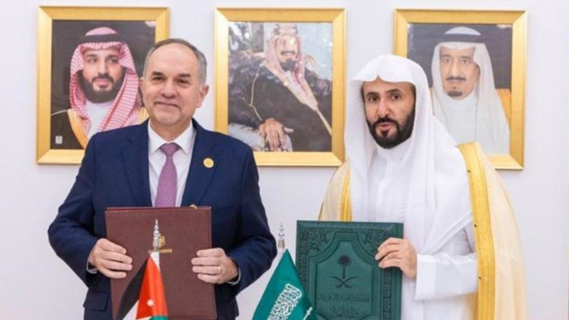 الأردن والسعودية يوقعان برنامج تعاون قضائي ضمن اتفاقية الرياض لتعزيز التكامل العدلي