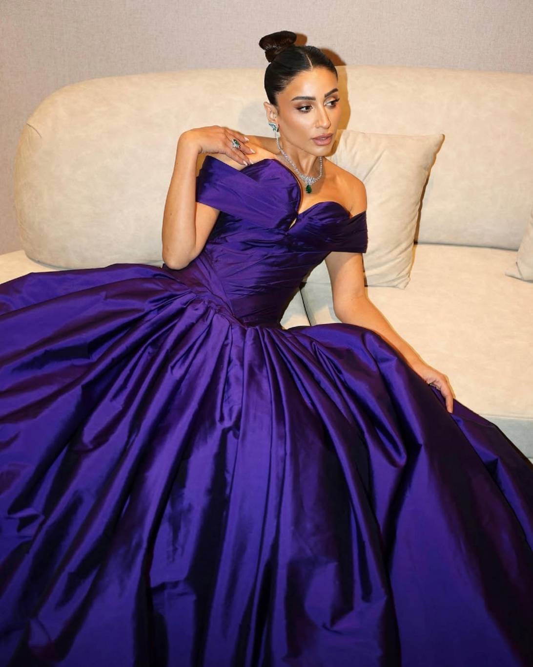 دينا الشربيني تتقدّم ببلاغ ضد صفحات ومروة صبري بسبب التشهير