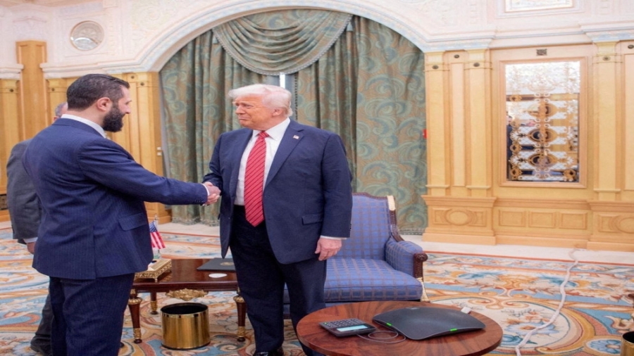 الولايات المتحدة تقترح رفع العقوبات عن الرئيس السوري أحمد الشرع قبل لقائه ترامب