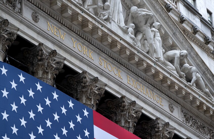 تباين في أداء الأسهم العالمية وسط ترقب لتداعيات تصويت مجلس الشيوخ الأمريكي على إنهاء الإغلاق الحكومي