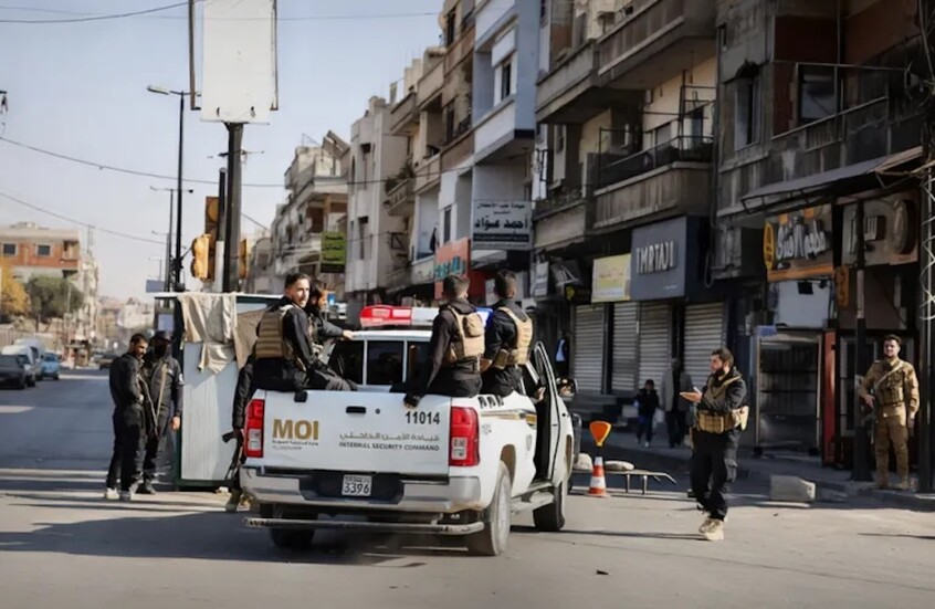 العثور على أربع مقابر جماعية تضم رفات عشرات الأشخاص شمال مدينة حمص