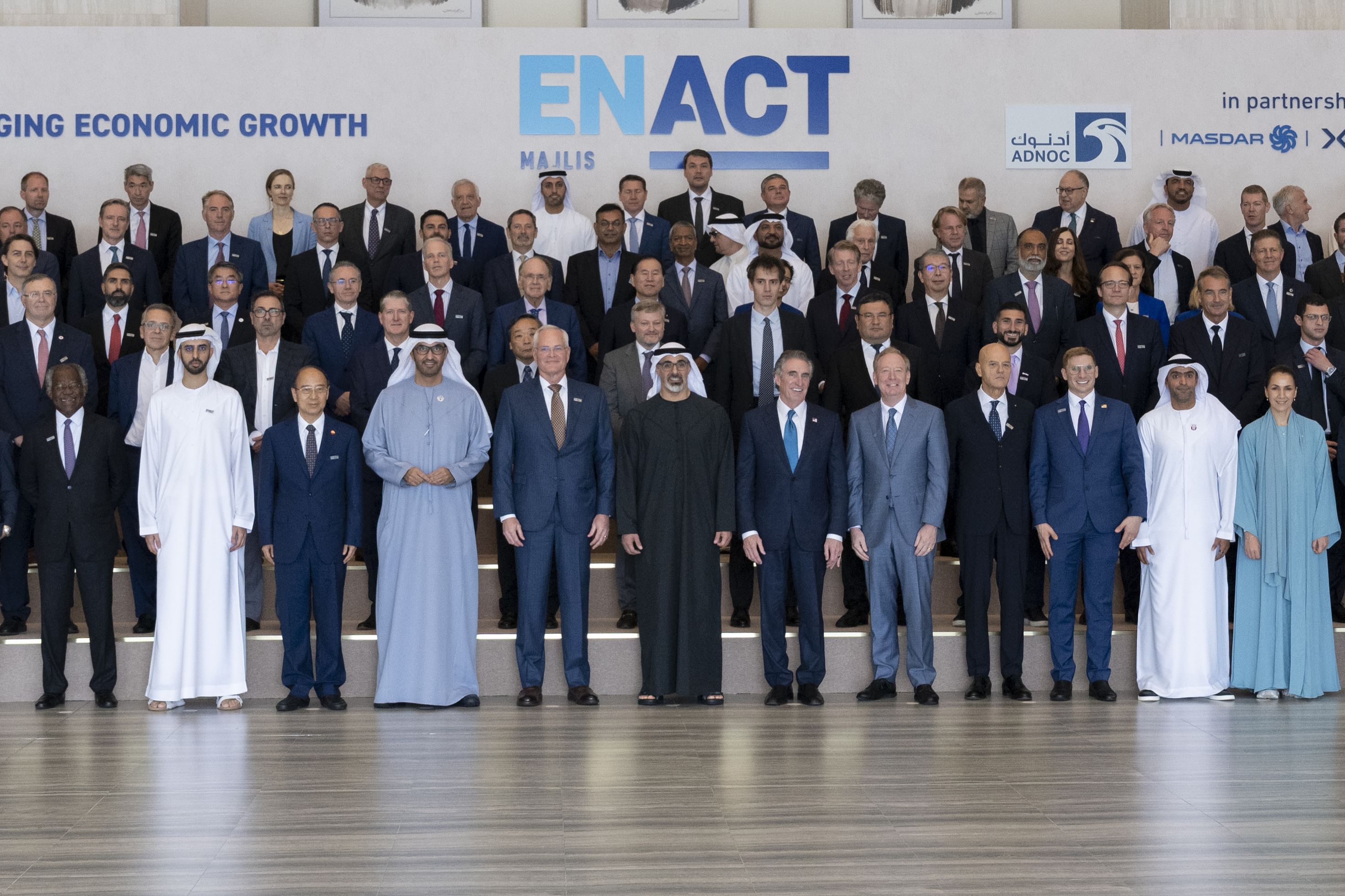 خالد بن محمد بن زايد: أبوظبي شريك عالمي في توسيع آفاق الطاقة والذكاء الاصطناعي