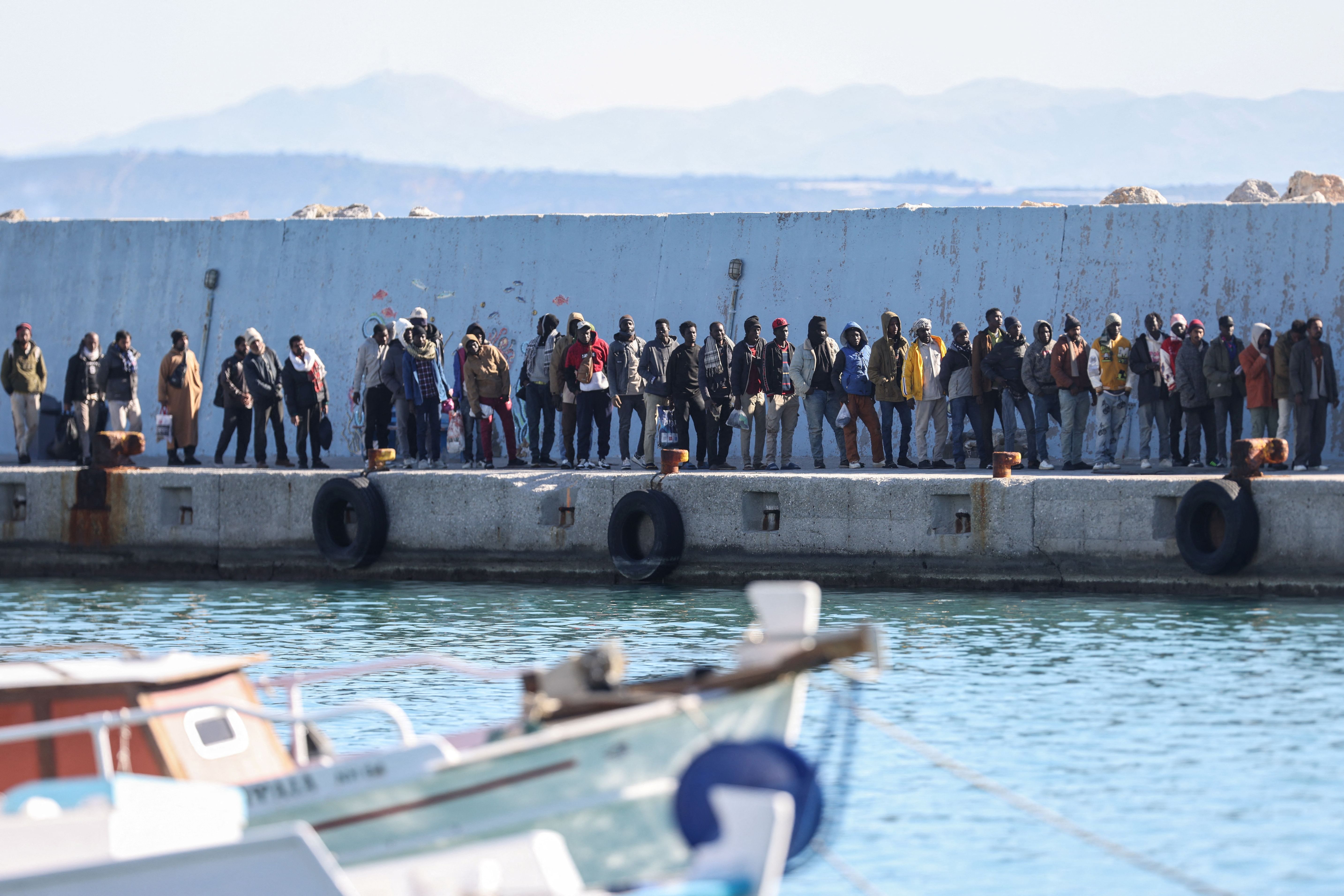 إنقاذ 840 مهاجراً قبالة سواحل جزيرة كريت اليونانية خلال خمسة أيام