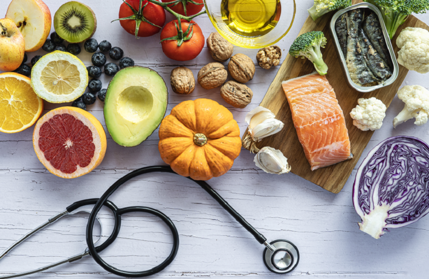 دراسة: النظام الغذائي المتوسطي يحسّن فرص البقاء على قيد الحياة للناجين من السرطان