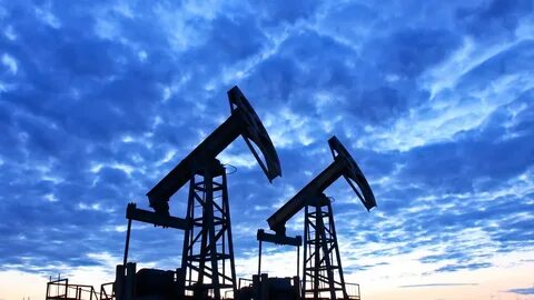 النفط يصعد لأعلى مستوى في أسبوعين مع توقعات خفض الفائدة الأميركية وتوترات الإمدادات