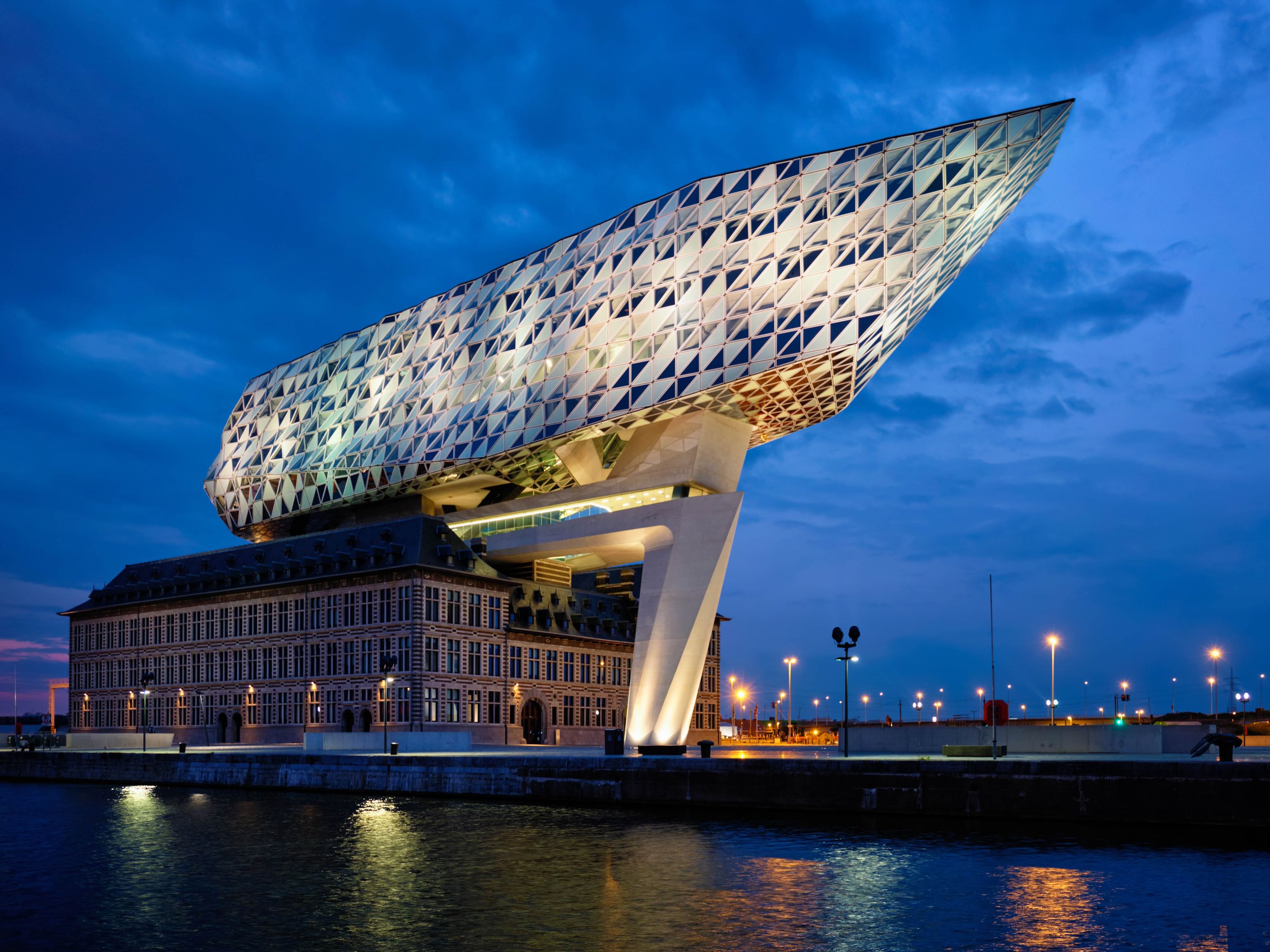 الجمارك البلجيكية تصادر 55 طناً من الكوكايين في ميناء أنتويرب خلال 2025