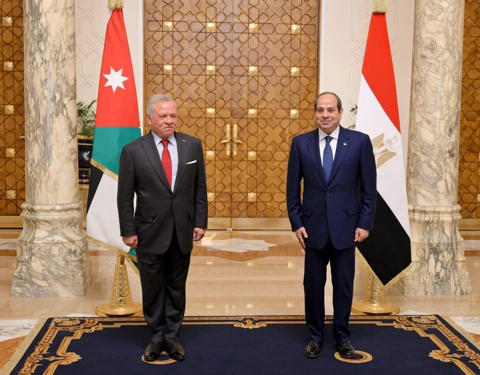 السيسي والعاهل الأردني يجددان الدعوة لتنفيذ كامل لاتفاق وقف الحرب وخطة السلام الأمريكية