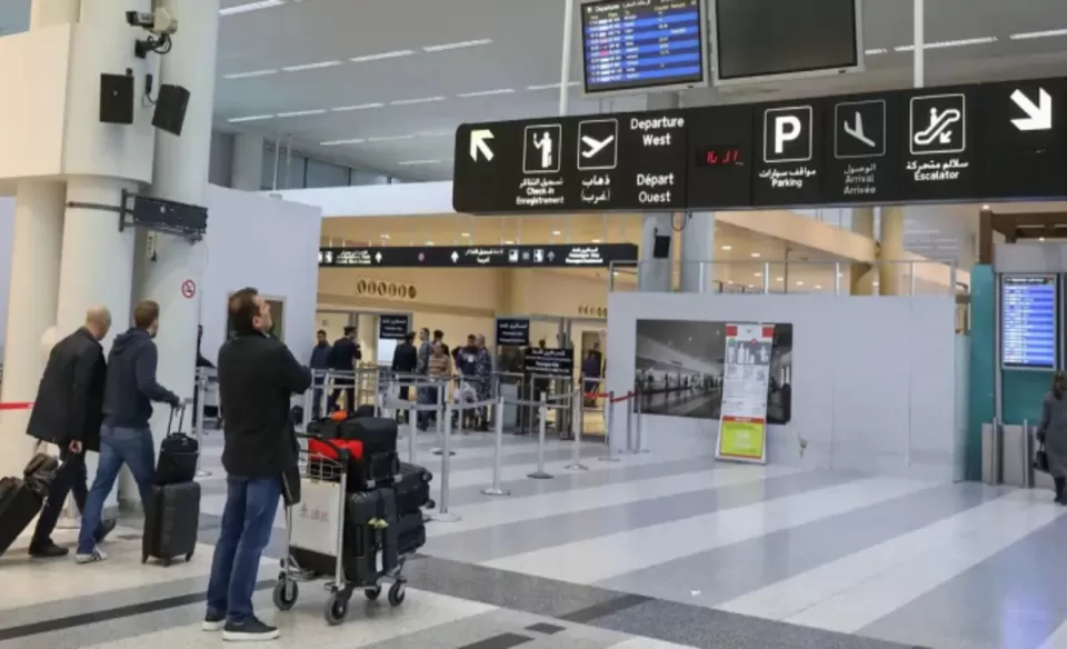 لبنان تعتزم مقاضاة صحيفة تلجراف البريطانية بسبب "مطار رفيق الحريري الدولي"