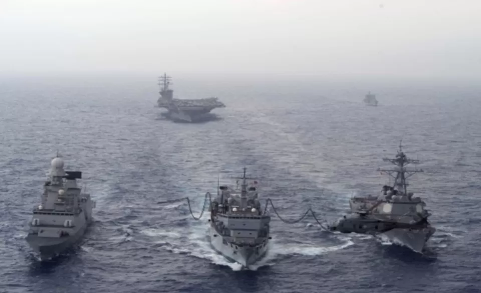 الدفاع الأمريكية : حاملة الطائرات "داويت أيزنهاور" تغادر البحر الأحمر 