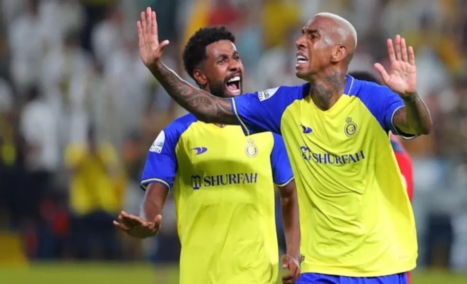 البرازيلي تاليسكا يوجه رسالة لجمهور النصر حول مستقبله مع الفريق