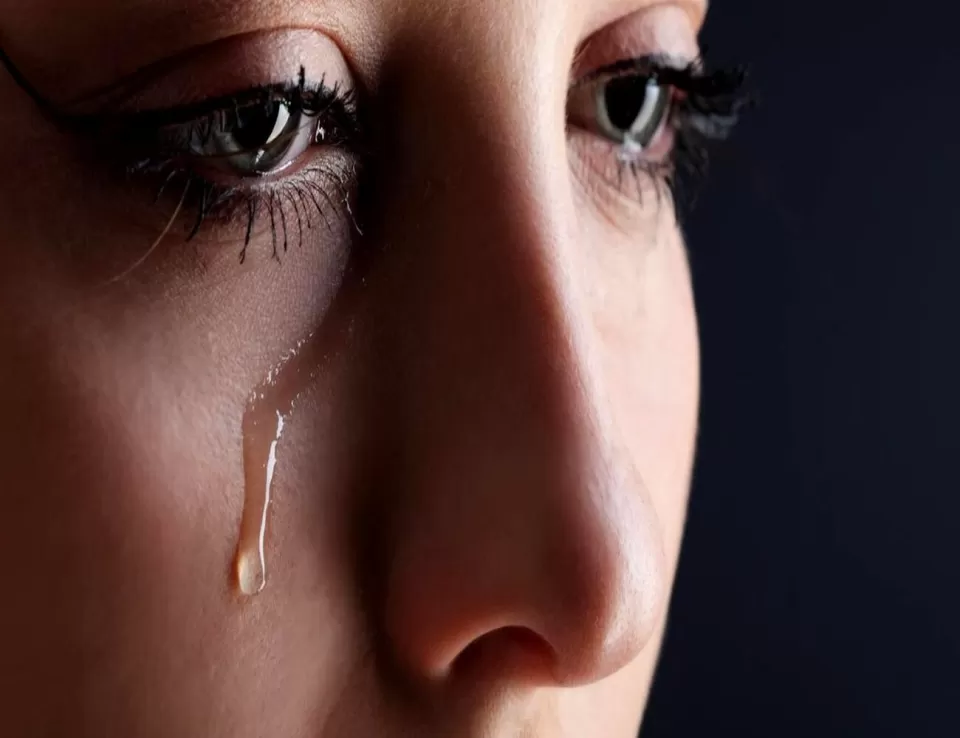 فوائد البكاء: درعك ضد التوتر والمرض