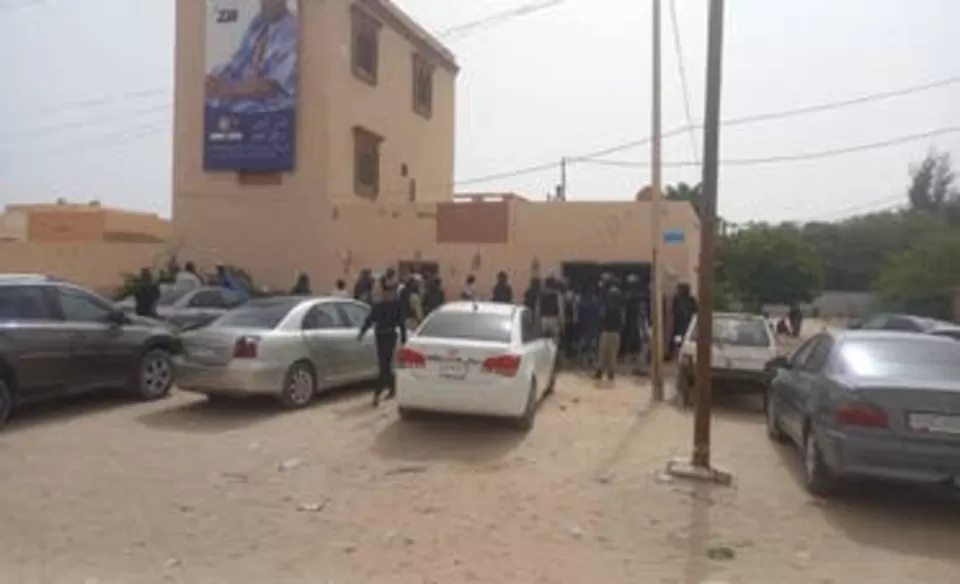 موريتانيا : احتجاجات ضد النتائج الأولية للانتخابات الرئاسية والشرطة تتدخل 