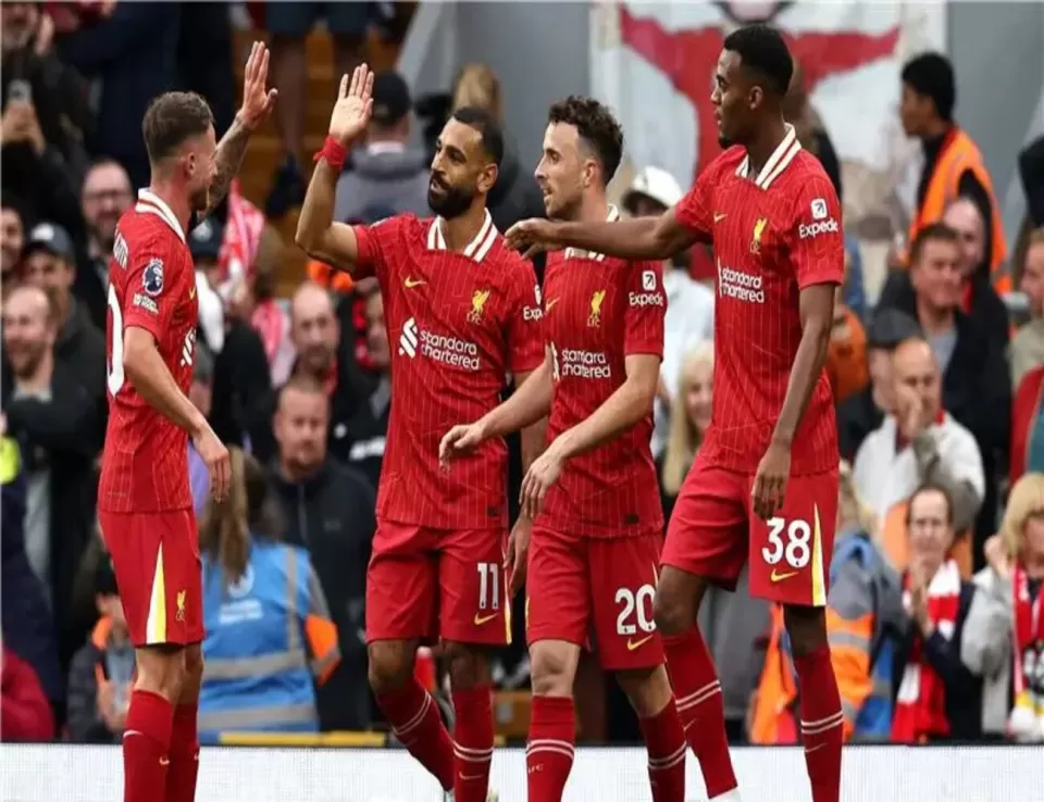 ليفربول يواصل تألقه بفوز مريح على برينتفورد بثنائية نظيفة