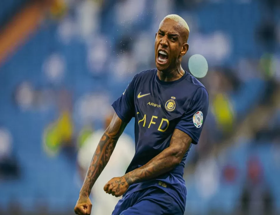 تاليسكا يشارك في تدريبات النصر استعدادًا لنصف نهائي كأس السوبر السعودي 