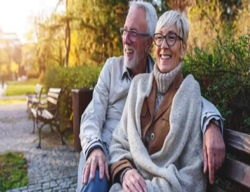  الزواج وسر الصحة الجيدة للرجال.. والعزلة الاجتماعية تهدد الشيخوخة المثالية