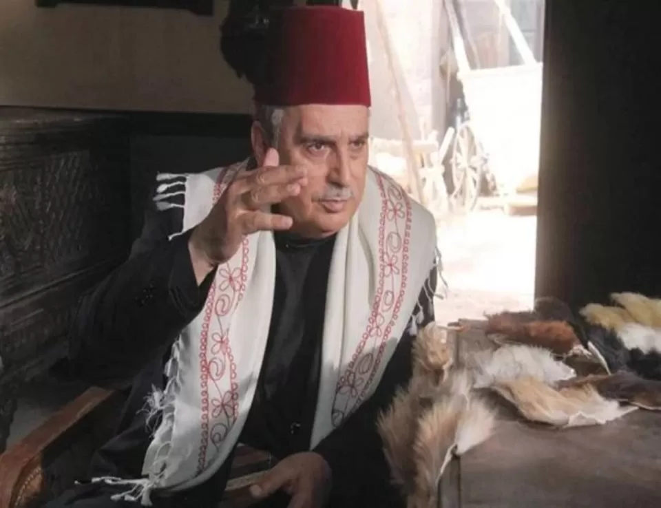 عباس النوري ينتقد "باب الحارة" بعنف ويطالب بإنهاء العمل