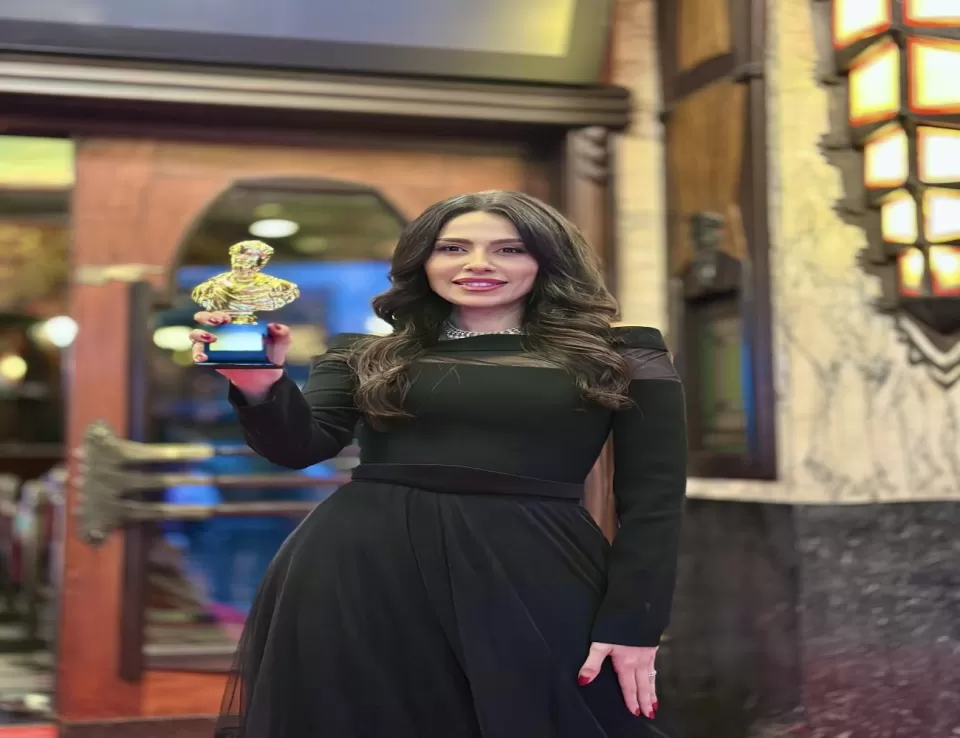 الفنانة السعودية إلهام علي تفوز بجائزة أفضل ممثلة آسيوية لعام 2024 الفنانة السعودية إلهام علي تفوز بجائزة أفضل ممثلة آسيوية لعام 2024