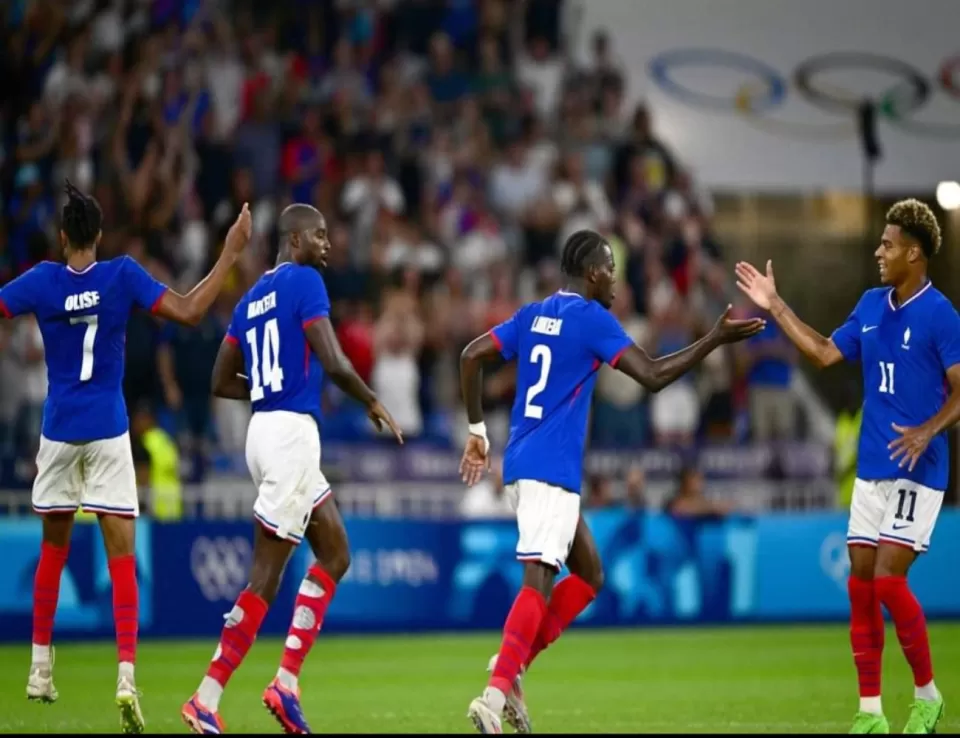 منتخب فرنسا يواجه إسبانيا في نهائي أولمبياد باريس مساء الجمعة المقبل منتخب فرنسا يواجه إسبانيا في نهائي أولمبياد باريس مساء الجمعة المقبل