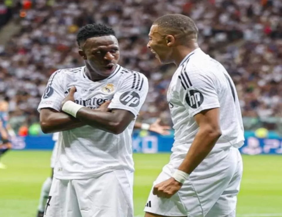 ريال مدريد بطلًا لكأس السوبر الأوروبي .. ومبابي يسجل أول أهدافه مع النادي الملكي 