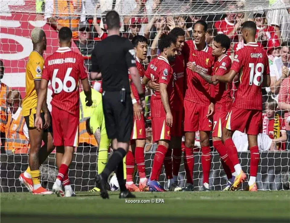 ليفربول يختم تحضيراته بفوز كبير على إشبيلية برباعية نظيفة ليفربول يختم تحضيراته بفوز كبير على إشبيلية برباعية نظيفة