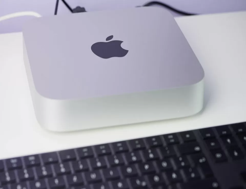 شركة أبل تكشف عن هواتف iPhone 16 الجديدة في حدث Glowtime