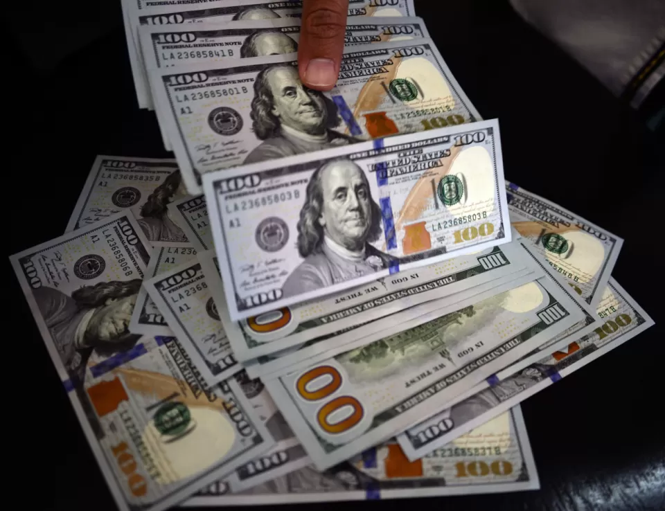 رسميا الآن سعر الدولار اليوم في مصر والسعودية والإمارات والجزائر 28 سبتمبر 2024